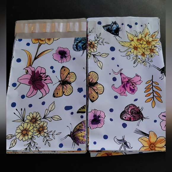 NWT - 20ct. 6x9 Polymailers Random Thank You Cards And Stickers - Picture 3 of 5